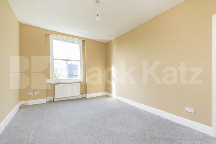 Two double bedrooms spacious lounge located within minutes from Ladbroke Grove Ladbroke Grove, Ladbroke Grove 